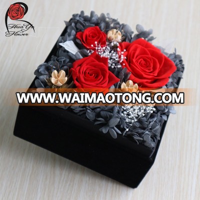 luxury and best Valentine's gift eternal forever rose in box